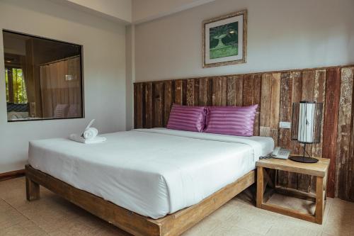 Postel nebo postele na pokoji v ubytování Hotel Toscana Trat