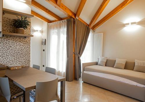 Gallery image of Sirmione Rosselli Apartments in Sirmione