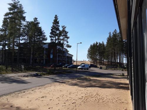 a view of a street from a window of a building at Kalajoen Hiekkasärkät Auringonsäde A1 in Kalajoki