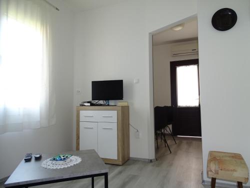 Olga Apartment Near the Beach