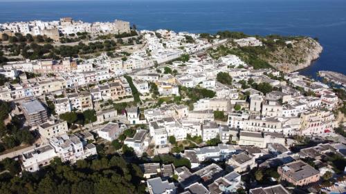 Γενική άποψη της πόλης Castro di Lecce ή θέα της πόλης από  αυτό το διαμέρισμα