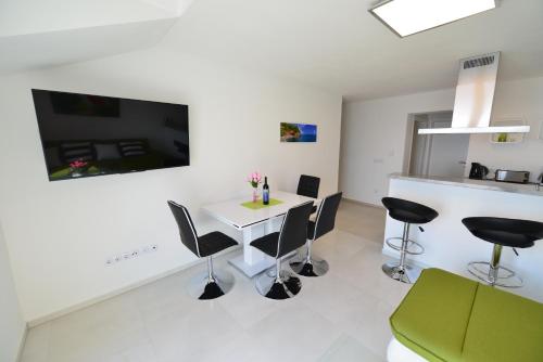 Apartments Petrovac – Photos 5