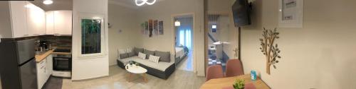 Ένα μπάνιο στο The green apartment