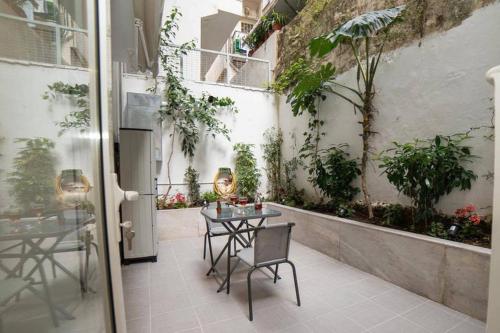 Brand New Aprt with backyard in Lycabettus Hill !