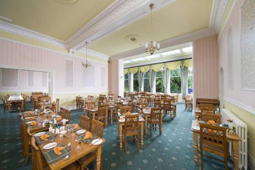 Gallery image of The Glenburn Hotel in Rothesay