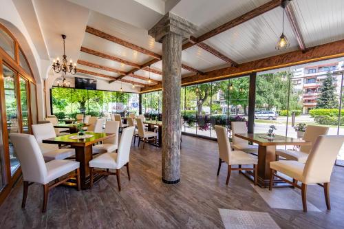 Restoran või mõni muu söögikoht majutusasutuses Vila Niko