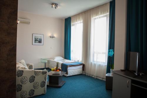 Katil atau katil-katil dalam bilik di Family Hotel Opera - former City Mark hotel