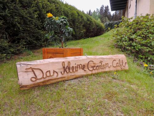 Giardino di Hotel und Berggasthof Zum Sonnenhof
