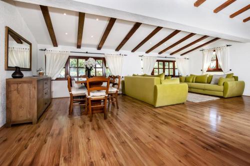 House Tamara 2041 – Photos 3