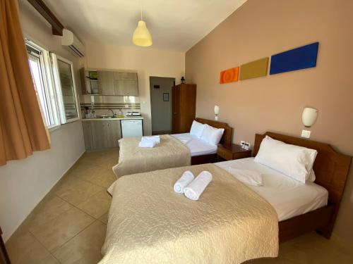 Gallery image of Maritsa's Rooms in Stavros