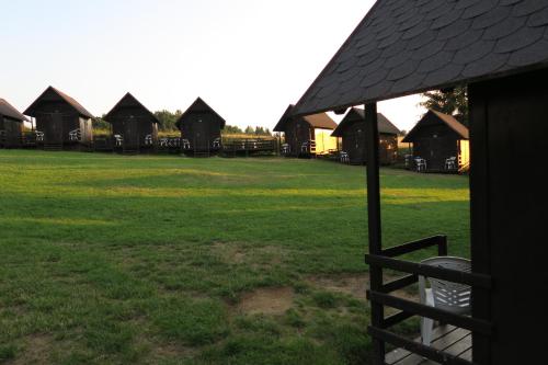 Jardin de l'établissement tvrz Holešice Orlická přehrada - Chaty