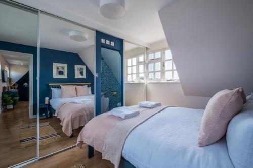Katil atau katil-katil dalam bilik di On the Strand