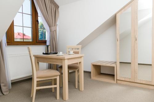 Billede fra billedgalleriet på Villa Astra - Apartments & Restaurant i Oświęcim