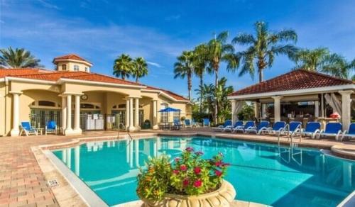 Group friendly 8BR home with private pool 5 miles to Disney photo 5