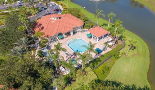 Group friendly 8BR home with private pool 5 miles to Disney photo 8