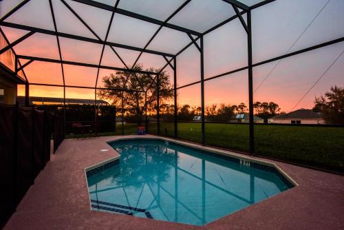 Group friendly 8BR home with private pool 5 miles to Disney photo 28