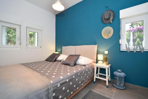 MarineBlue Apartment