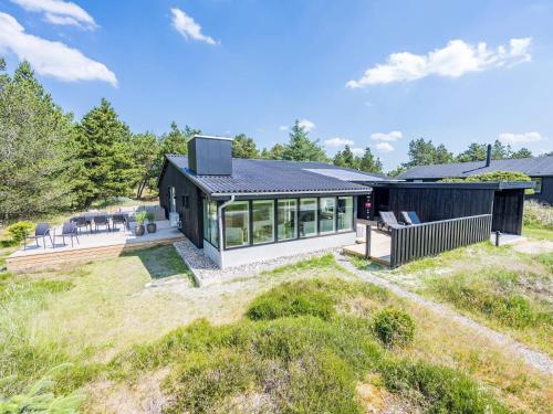 Fotografie z fotogalerie ubytování Holiday home Henne XV v destinaci Henne Strand