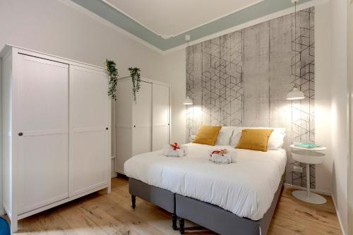 Ricasoli Apartment by Mamo Florence