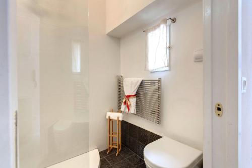 Mamo Florence - Velluti Apartment tesisinde bir banyo