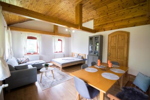 Χώρος καθιστικού στο Apartmán Albert v Spa dedinke