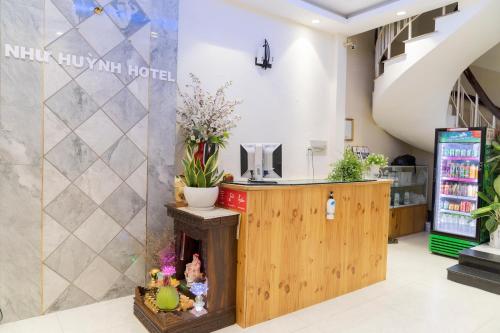 Ο χώρος του λόμπι ή της ρεσεψιόν στο Aqua Nhu Huynh Hotel