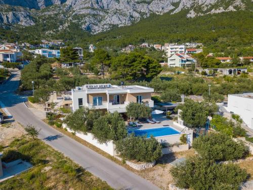 Villa Cupido in Makarska, private pool