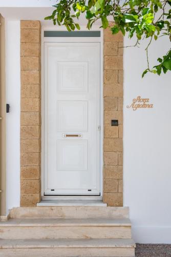 Foto dalla galleria di Siora Agiolina Two-Bedroom Private Pool Villa ad Argostoli