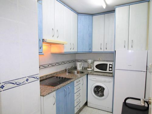 Apartment Las Palmeras by Interhome