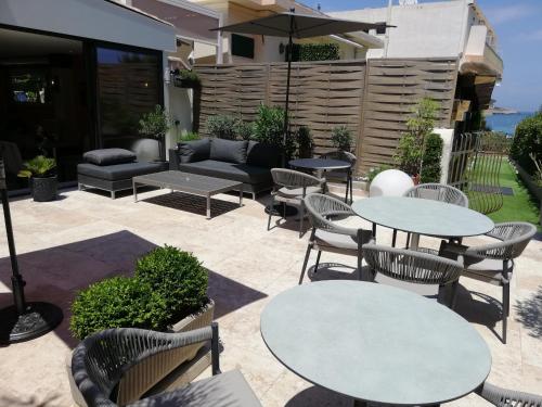 Gallery image of Hotel Miramar- Cap d'Antibes - La Garoupe plage in Antibes