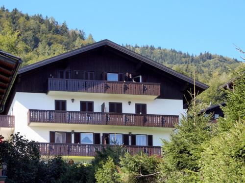 Zdjęcie z galerii obiektu Apartment Wolfgangsee Blick by Interhome w mieście St. Gilgen