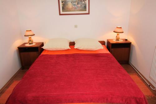 Postel nebo postele na pokoji v ubytování Apartment Ljubica