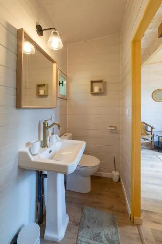 Le Mas des Cerisiers JACUZZI et SAUNA inclus pour tous les logements photo 12