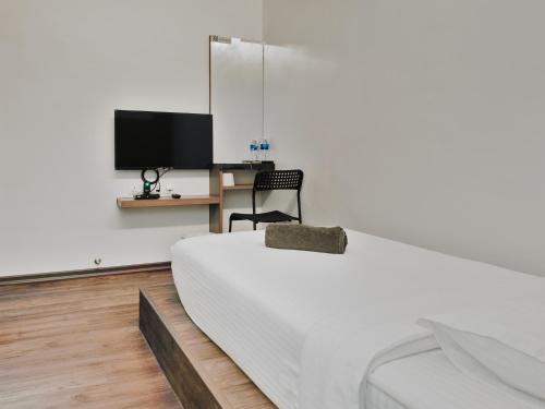 TV a/nebo společenská místnost v ubytování Hotel Eco Desaru