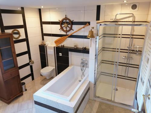 Koupelna v ubytování Apartamenty pod Dzikowcem