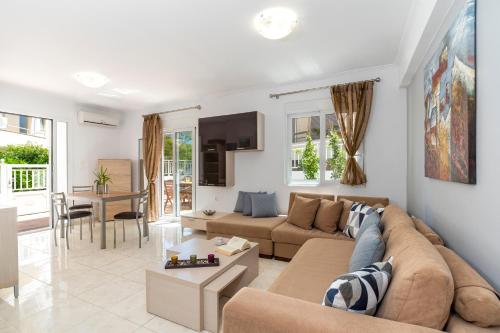 HAVEN VILLA Central very Quiet Near Elli Beach and Old Town