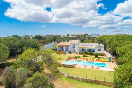 Villa Monte Branco - Private Swimming Pool