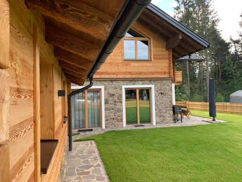 Chalet Hoamatgfühl mit Gartensauna - in der Nähe von Schladming