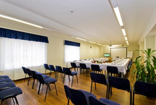 Foto sihtkohas Dunaújváros asuva majutusasutuse Hotel Kerpely galeriist
