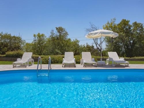 Πισίνα στο ή κοντά στο Apartment Jukić-1 by Interhome