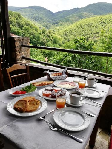 Jídlo v penzionu nebo okolí