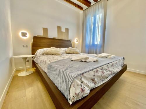 Katil atau katil-katil dalam bilik di Suite House new apartments wi fi Venice island