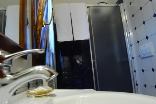 Koupelna v ubytování B&B Corte Barocca