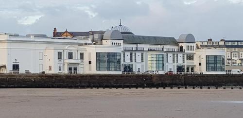 The building where the guesthouse is located 