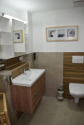 Ванна кімната в Apartments mit Klimaanlage am Neckarufer, Schöne Aussicht