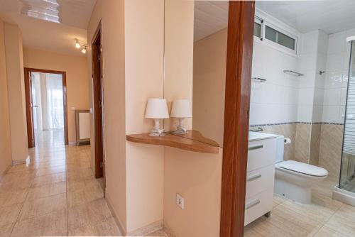 Koupelna v ubytování Apartaments Costamar Calafell