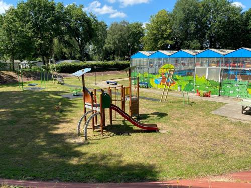 Sân chơi trẻ em tại Vakantiehuis Veluwe Wageningen