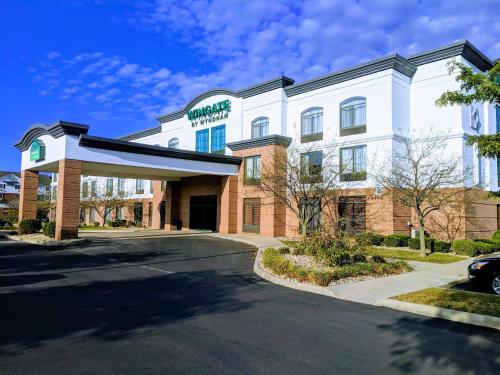 a rendering of a hotel with a parking lot at Wingate by Wyndham Indianapolis Airport Plainfield in Plainfield