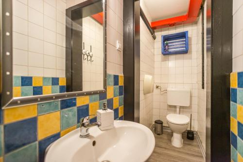 Un baño de Apartma N'Poznam