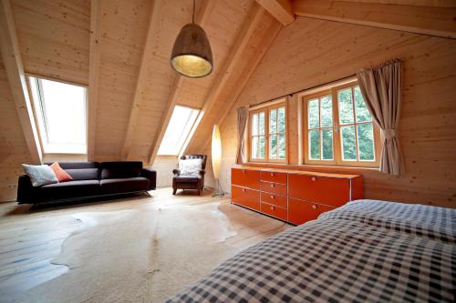 Postel nebo postele na pokoji v ubytování Ferienhaus Haldenmühle - traumhafte Lage mitten in der Natur mit Sauna